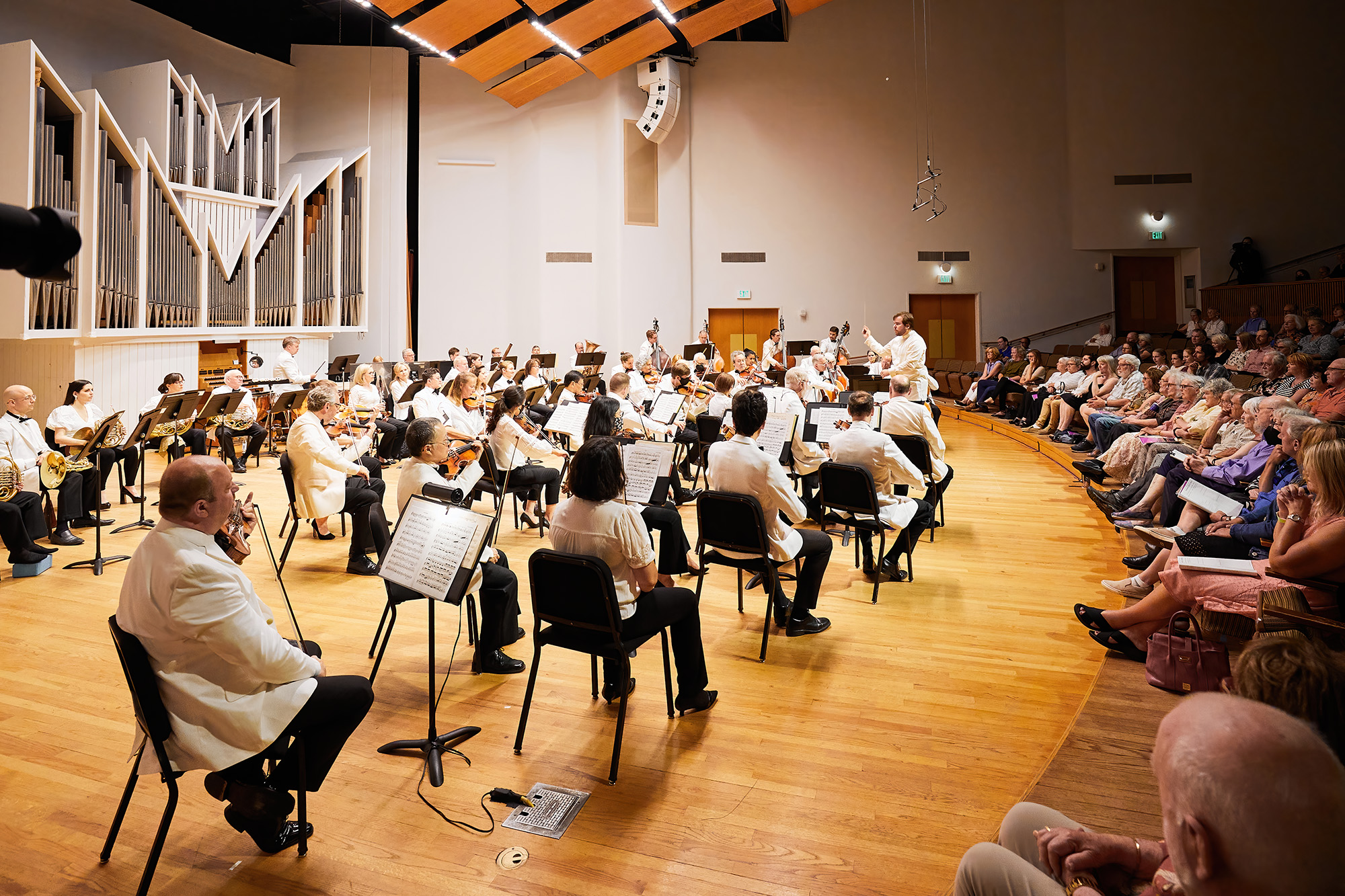 Photo of the Bellingham Festival Orchestra performing.