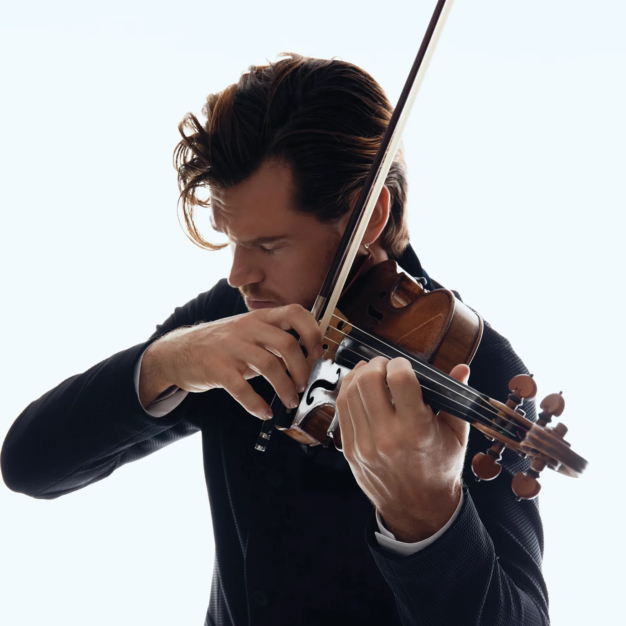 Portrait of violinist Blake Pouliot.