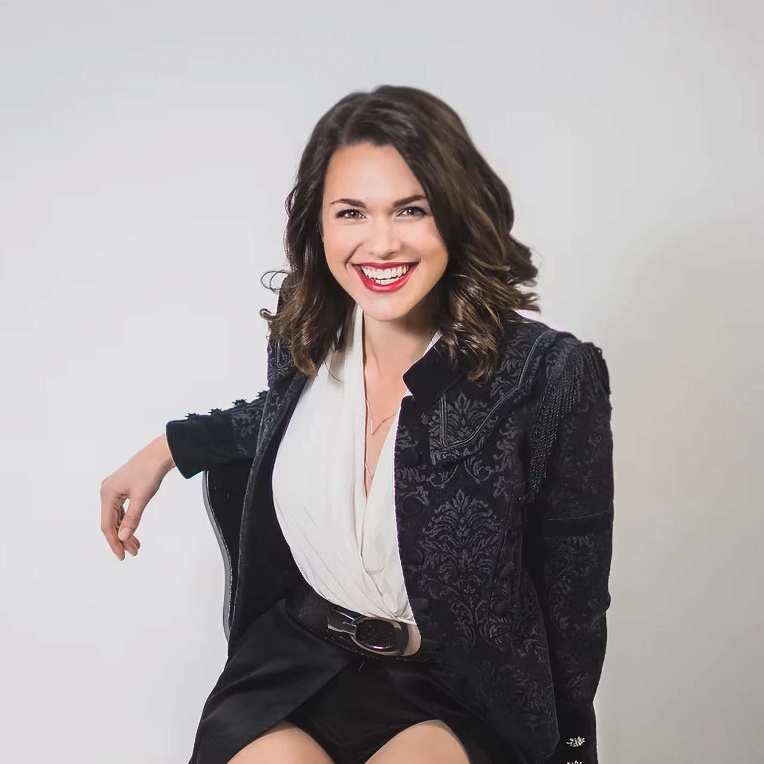 Portrait of soprano Maria Valdes.